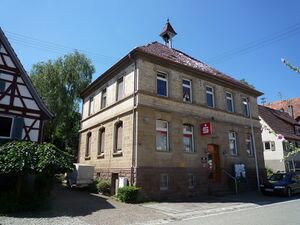 Zaisersweiher-Rathaus.jpg