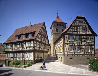 Ötisheim, Kirche u.Pfarrhaus.jpg