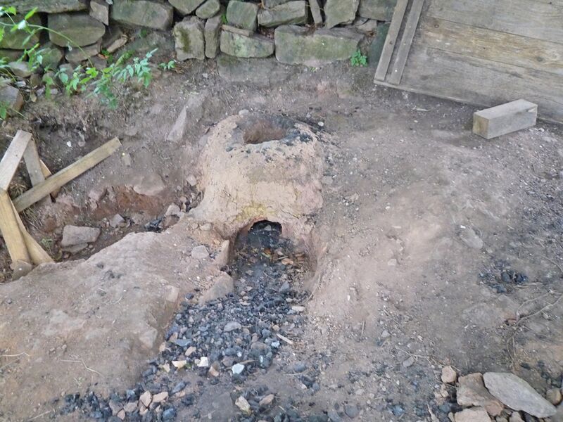 Datei:Neuenbürg-Spectaculum-Ferrum-Pfad-Rennofen.jpg