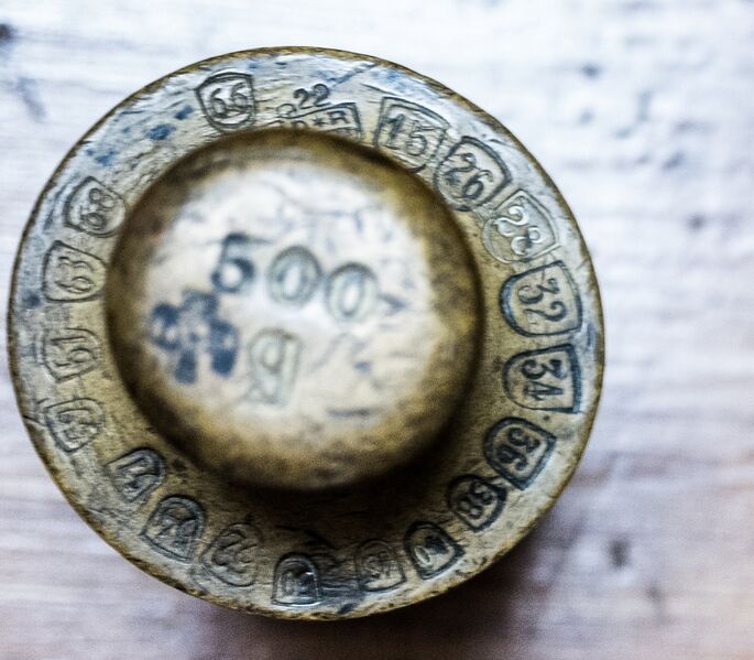 Datei:GHV Apotheke 500g-Gewicht.jpg
