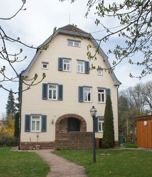 Pfarramt Neuhengstett.JPG