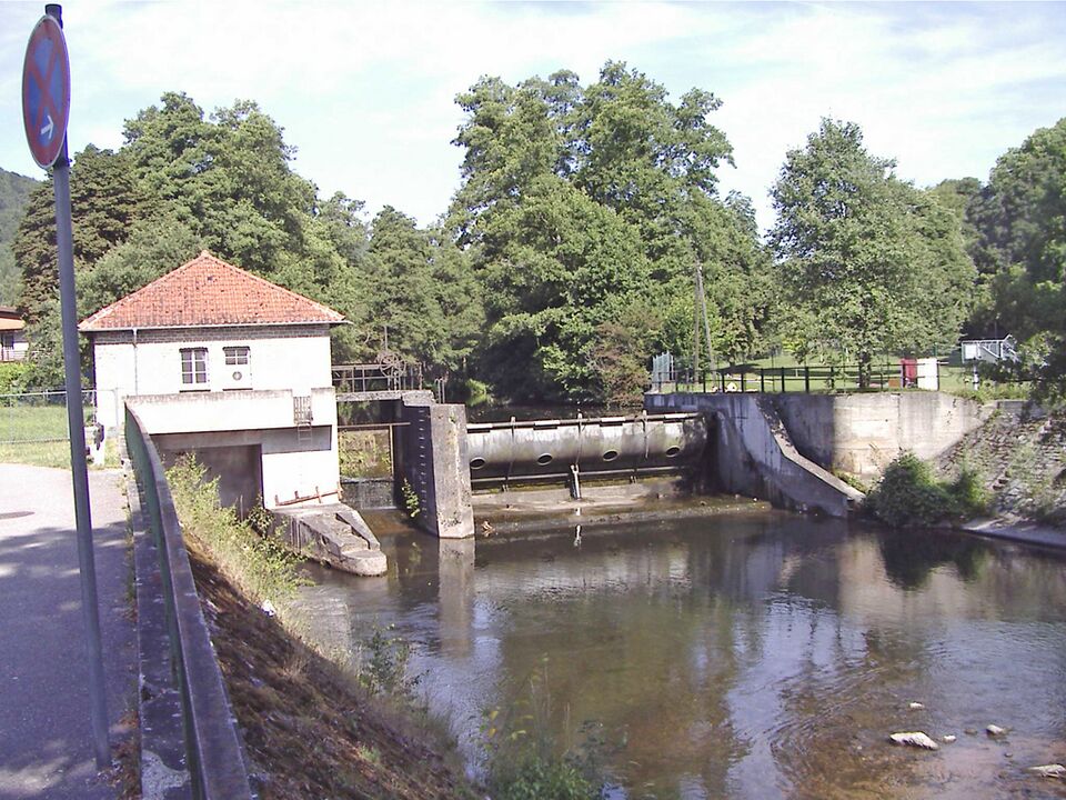 Datei:Wehr-Nagold.jpg