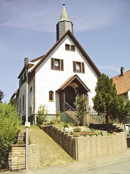 Datei:Graefenhausen-ev-meth-Kirche.jpg