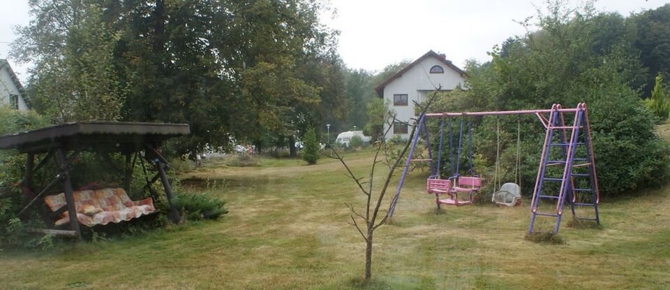 Datei:Liegewiese etc Hotel Linde.jpg