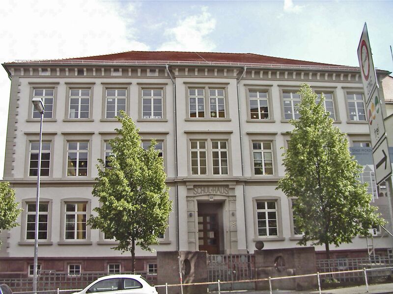 Datei:SchulhausBrötzingen.jpg
