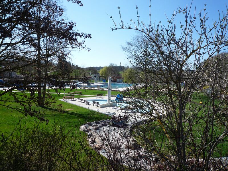 Datei:Stammheim-SChwimmbad.jpg