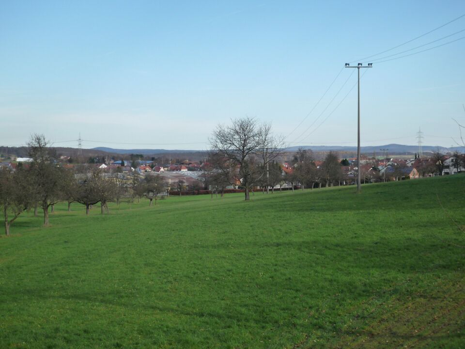 Datei:Wiernsheim-von-sued.jpg