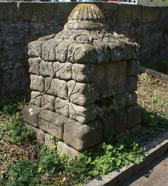 Datei:Grabstein Friedhof Knittlingen.jpg