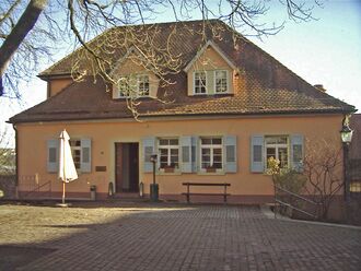Altes Schulhaus Brötzingen.jpg