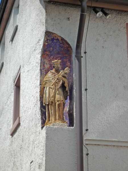 Datei:Ersingen-Fassadenschmuck.jpg