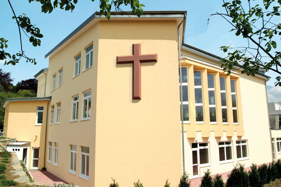 Datei:Gemeinde-gottes-pforzheim-gebaeude1.jpg