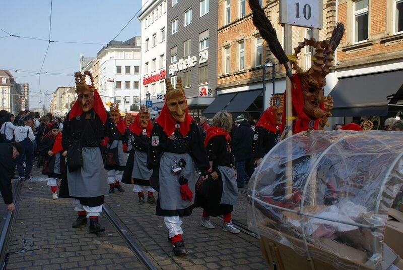 Datei:Pforzheimer Masken.jpg
