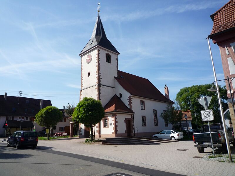 Datei:Pinache-Kirche-2.jpg
