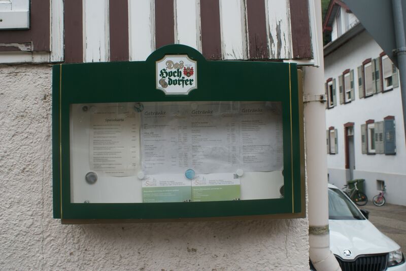 Datei:Speisekartenaushang Ochsen.JPG