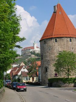 Pulverturm und Schloss Kaltenstein in Vahingen/Enz