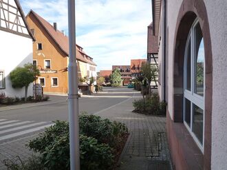 Wiernsheim-Marktplatz-.jpg