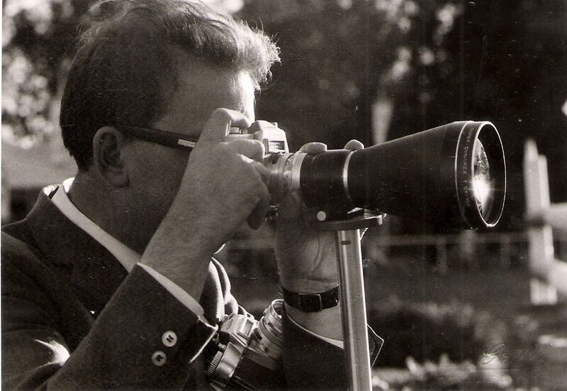 Datei:Tirili beim Fotografieren.jpg