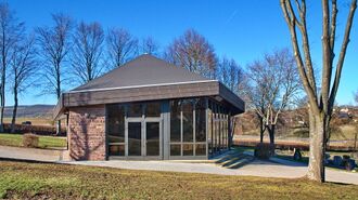 2019-02-15 Friedhof Zaisersweiher Trauerhalle.jpg