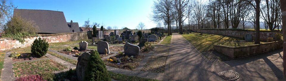 Datei:2022-03-22 Friedhof Illingen-Schützingen.jpg
