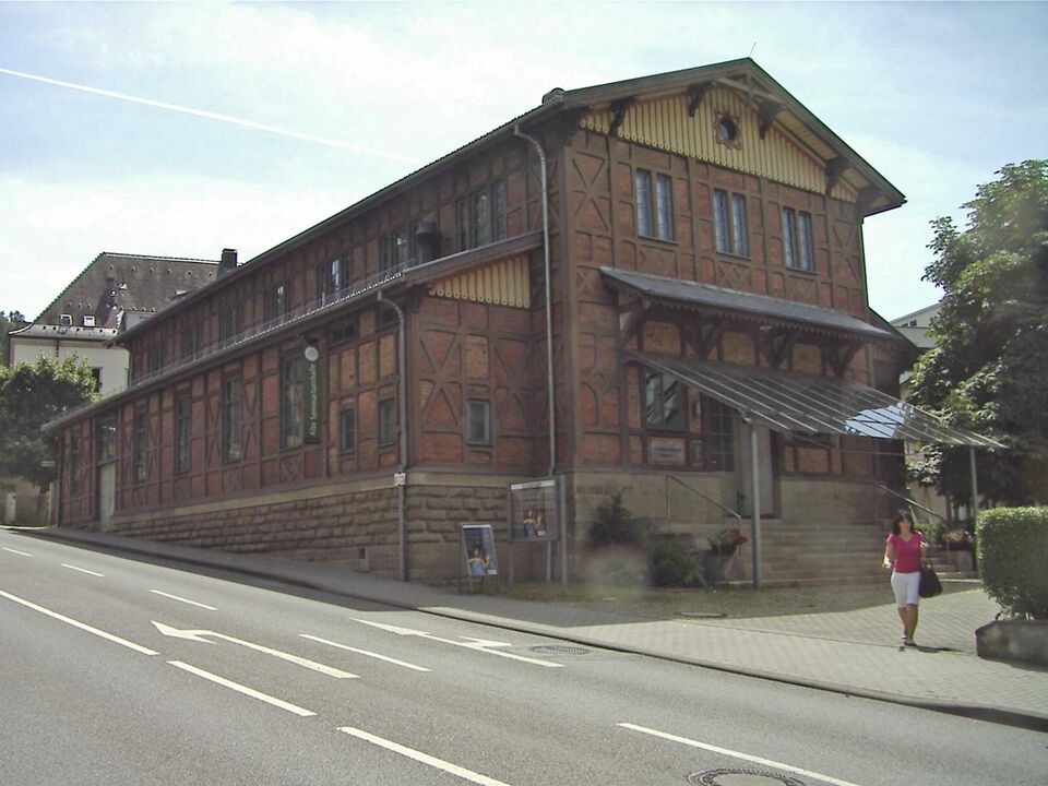 Datei:Alte-Seminarturnhalle.jpg