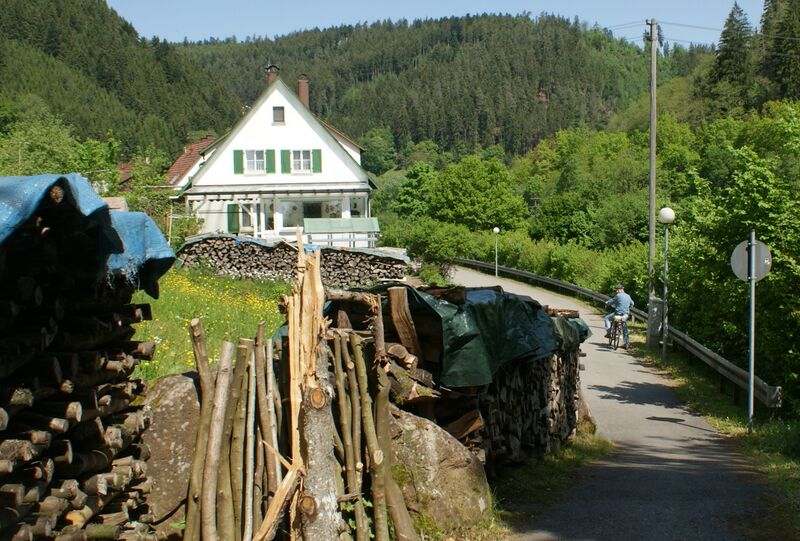 Datei:Nagoldtalradweg alt Abfahrt.jpg