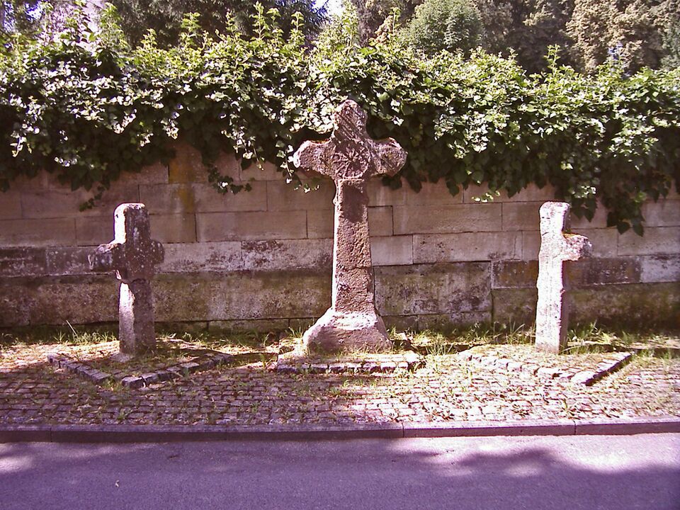 Datei:Suehnekreuze-Nagold.jpg