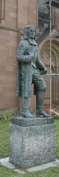 Datei:Denkmal Arnaud.jpg