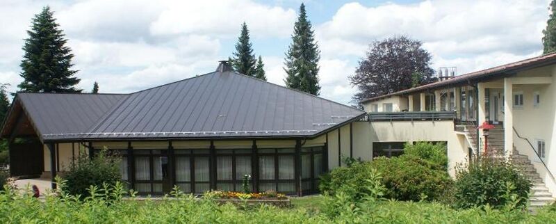 Datei:Evangelisches Gemeindehaus Dobel.jpg