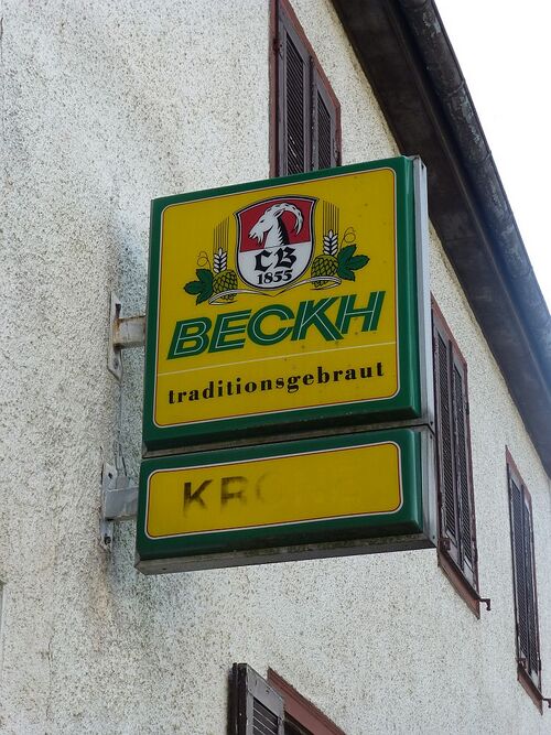 Datei:Schild Krone Mühlhausen-Würm 2026-05-24.jpg