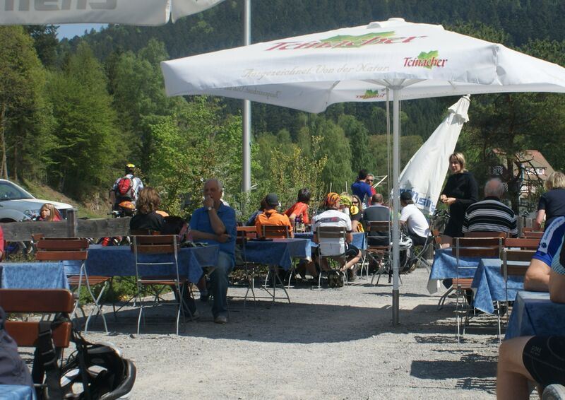 Datei:Biergarten Hexe 1964.JPG