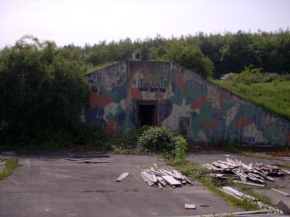 Datei:BunkerCharlieBattery.jpg
