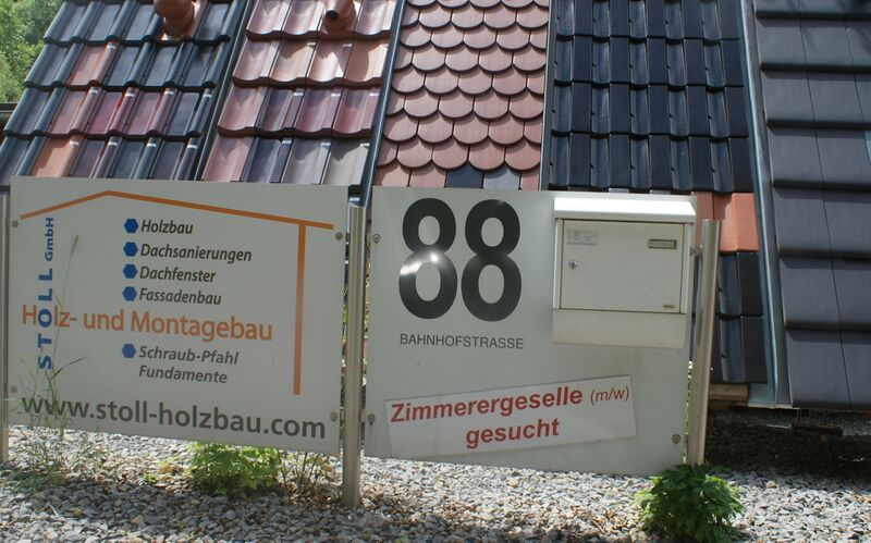 Datei:Stoll Holzbau Bahnhofstraße 88.JPG