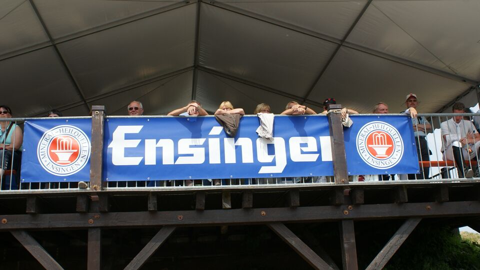 Datei:Werbe-Spannband Ensinger.JPG