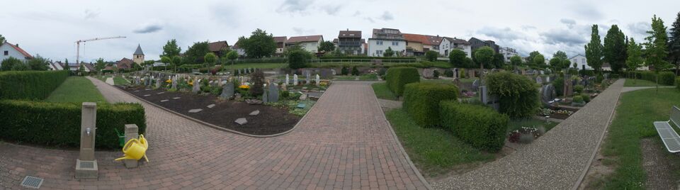 Datei:Friedhof Eisingen Panorama-2.jpg