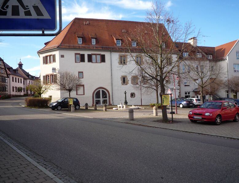 Datei:Wiernsheim-Marktplatz--.jpg