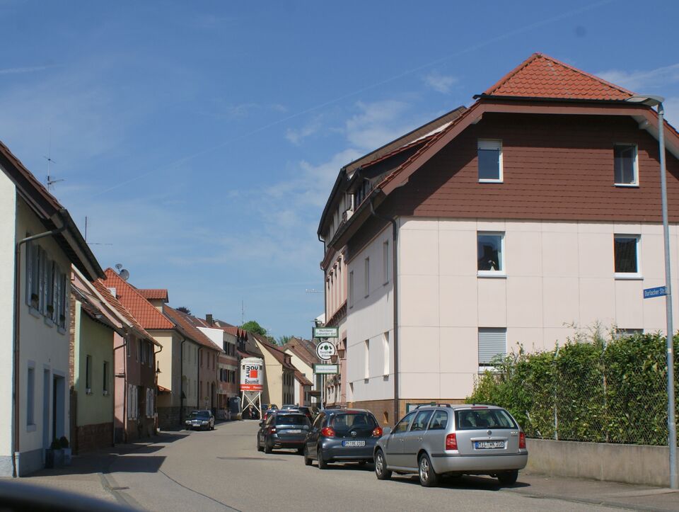Datei:Durlacher Straße zum Ende.JPG