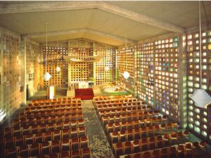 Matthäuskirche innen.jpg