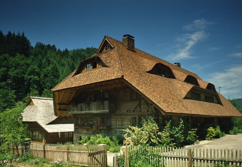 Datei:Lautenbachhof Zavelstein.jpg