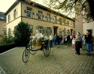 Benz-Mobil.jpg