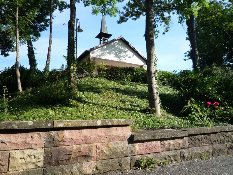 Datei:Oeschelbronn-Buecherei-2.jpg