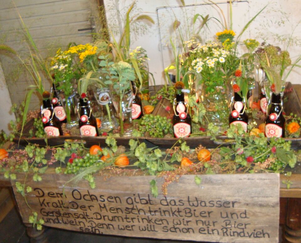 Datei:Ausstellungstück bei Bierausstellung LGS.jpg