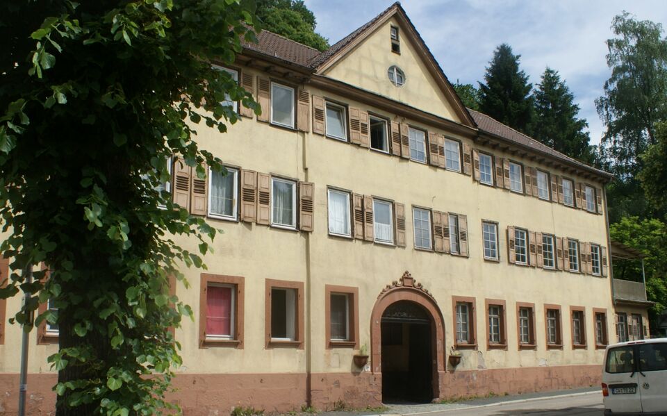Datei:Gebäude Wildbader Straße.JPG