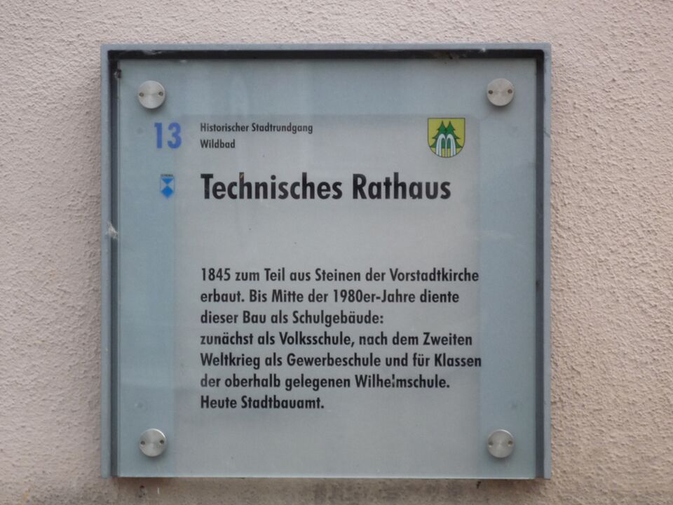 Datei:Bad-Wildbad-technisches-Rathaus-Schild.jpg