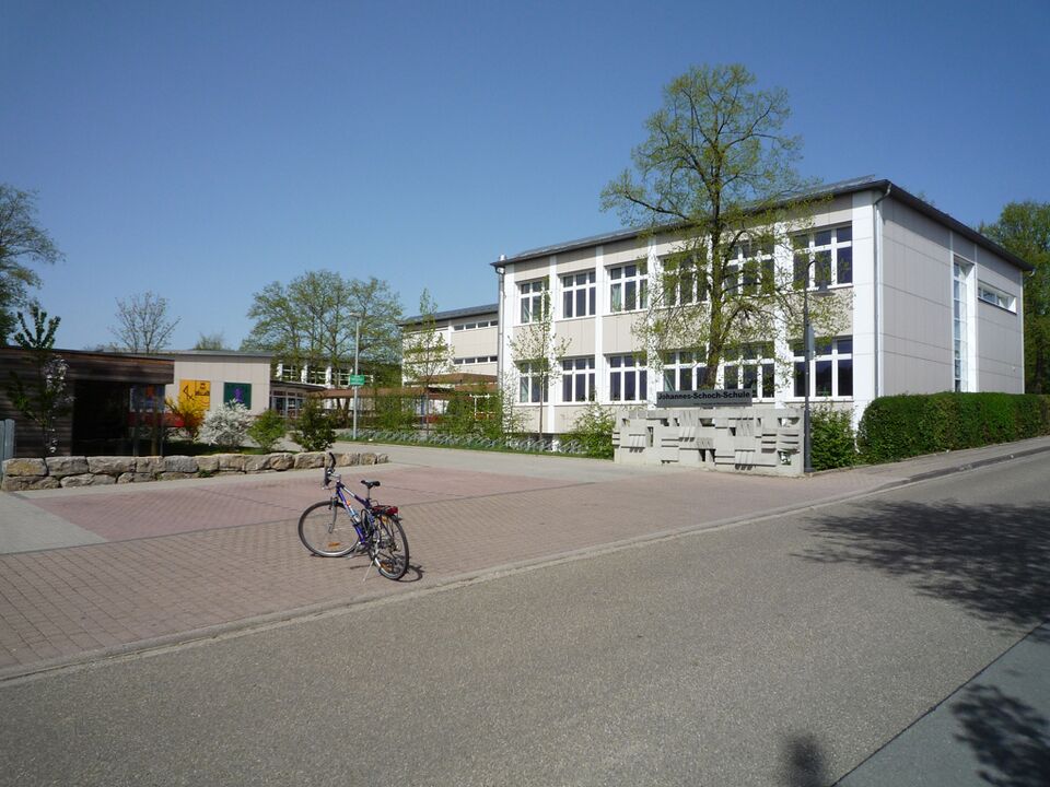 Datei:Koenigsbach-johannes-schoch-schule-2.jpg