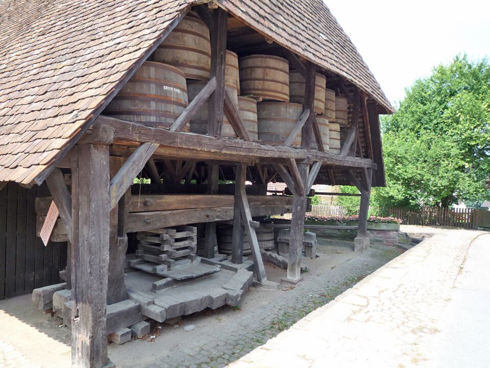 Datei:Elmendingen-Kelter.jpg
