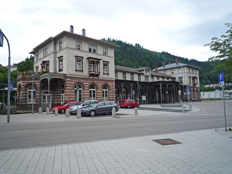 Datei:Bad-Wildbad-Bahnhof.jpg
