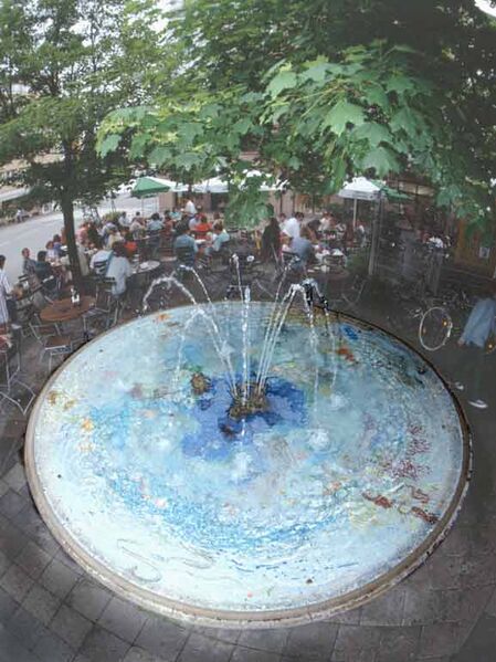 Datei:Sedanplatzbrunnen.jpg