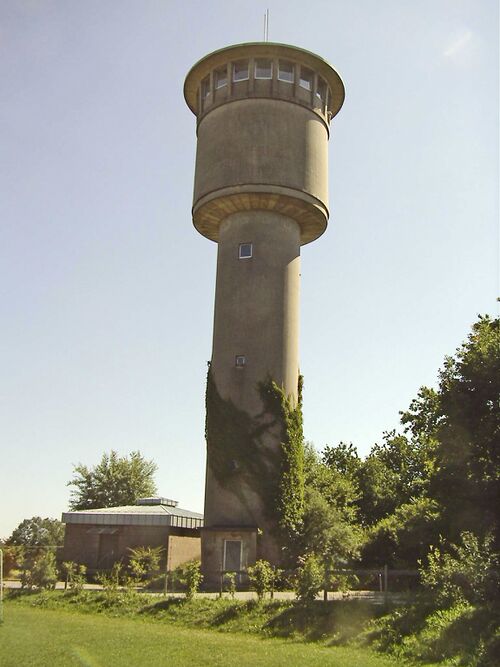 Datei:Waldrennach-Wasserturm.jpg