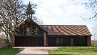 2023-04-09 Friedhof Salmbach Trauerhalle.jpg