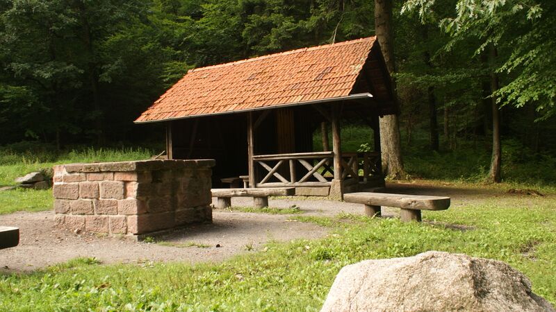 Datei:Hütte im oberen Gaistal.JPG